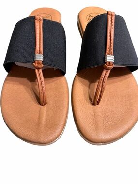 Andre Assous Black and Tan Slide Thong Sandals